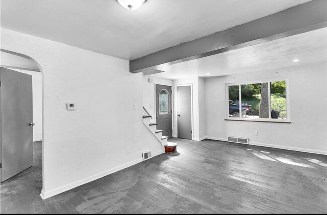 Photo - 3111 Mary St