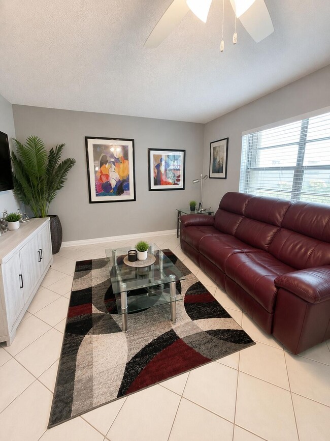 Photo - 258 Burgundy Ave