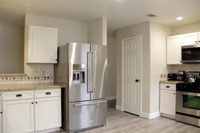 Photo - 1803 Edinburg Ave