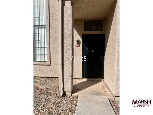 Photo - Nice 2 bedroom townhome with all appliances &amp; community pool in Mesa!