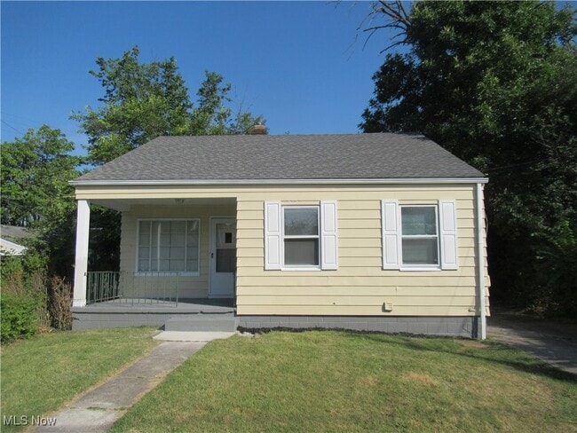 Building Photo - 311 Columbus St Rental