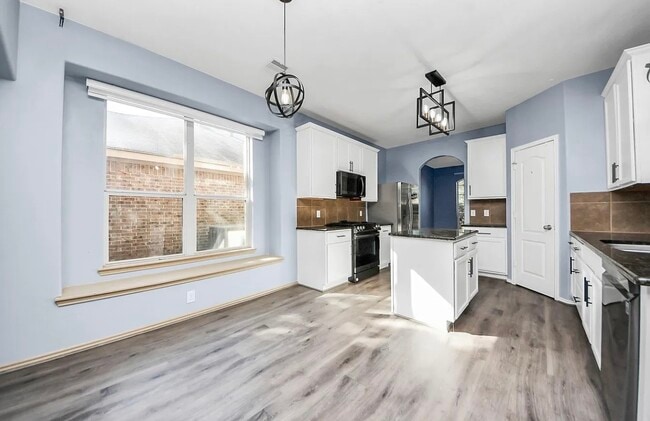 Photo - 7946 Atwood Hills Ln