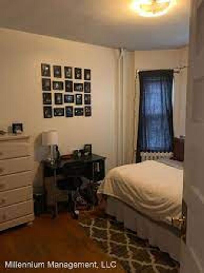 Photo - 808-810 University Ave SE Unit 810