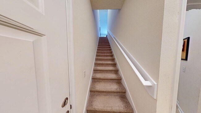 Photo - 218 Larkin Pl