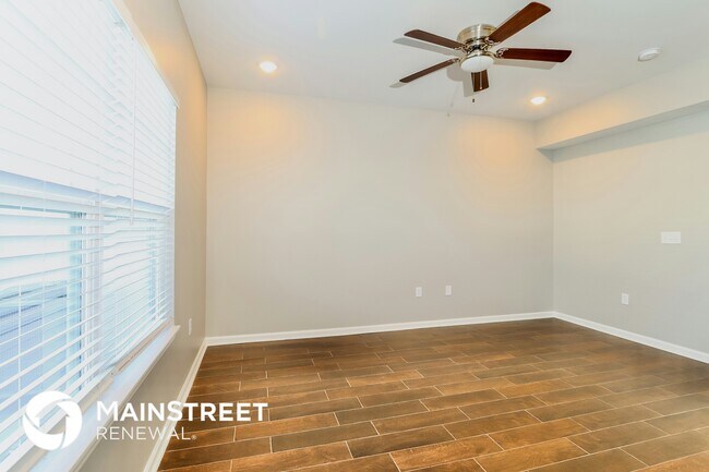 Photo - 2069 Paddle Wheel Dr