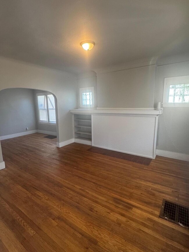 Photo - 2420 Monterey Ave