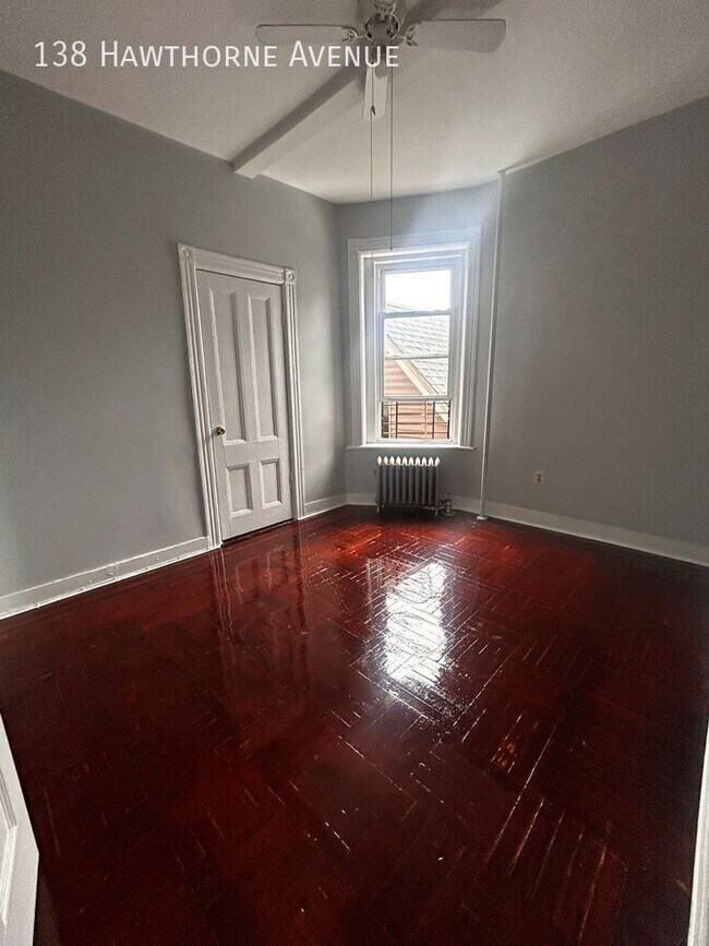 Photo - 138 Hawthorne Ave