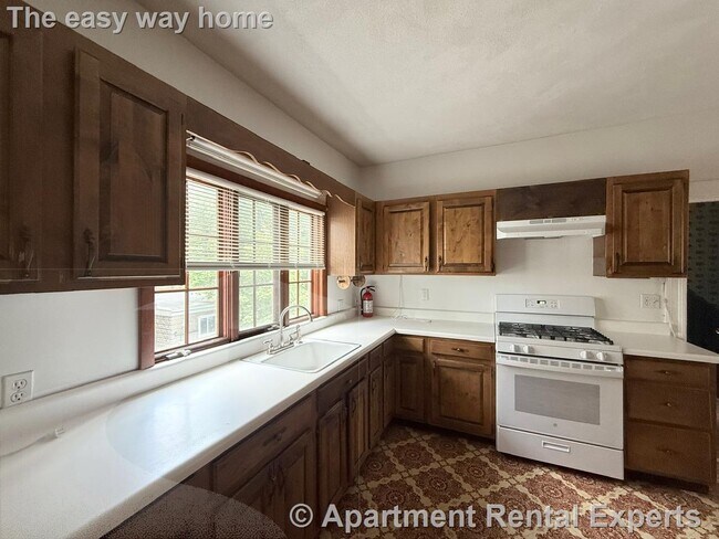 Photo - 186 Powder House Blvd Unit #2