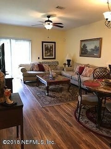 Building Photo - 242 Scrub Jay Dr