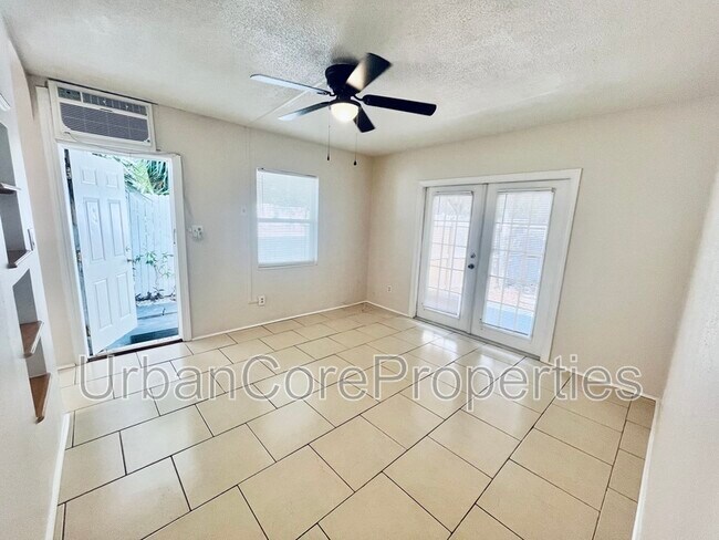 423 18th Ave N Unit A