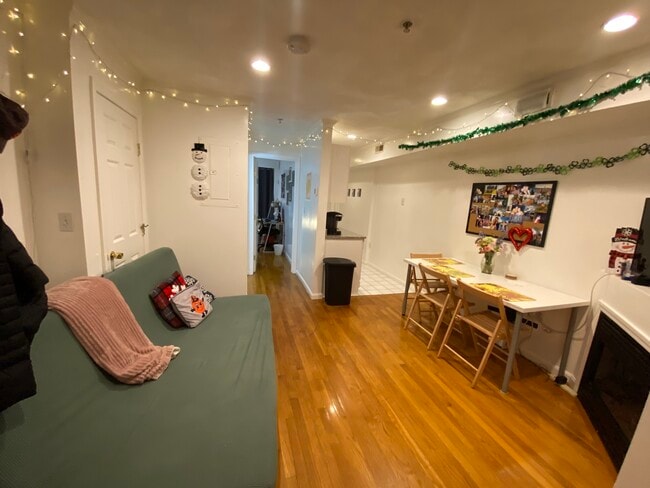 Photo - 1 Wiget St Apartments