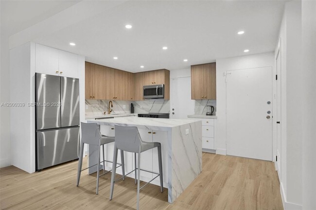 Photo - 3505 S Ocean Dr Unidad 808