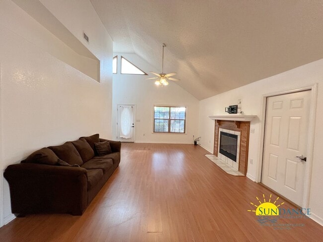 Photo - Updated 3 Bedroom Home in Crestview!