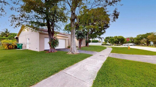 Photo - 10251 SW 80th St