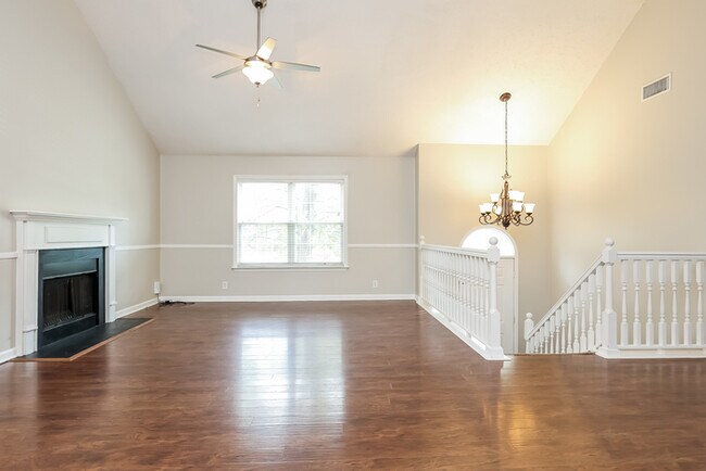 Photo - 309 Timberglen Dr