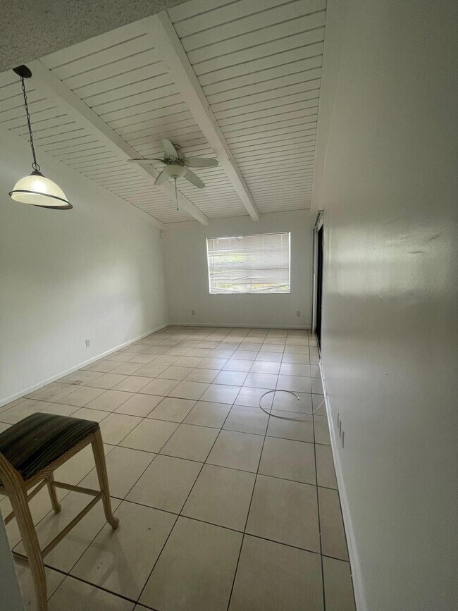 Photo - 496 Glenwood Dr