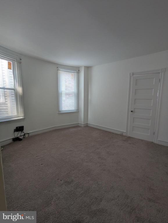 Photo - 5947 N 13th St