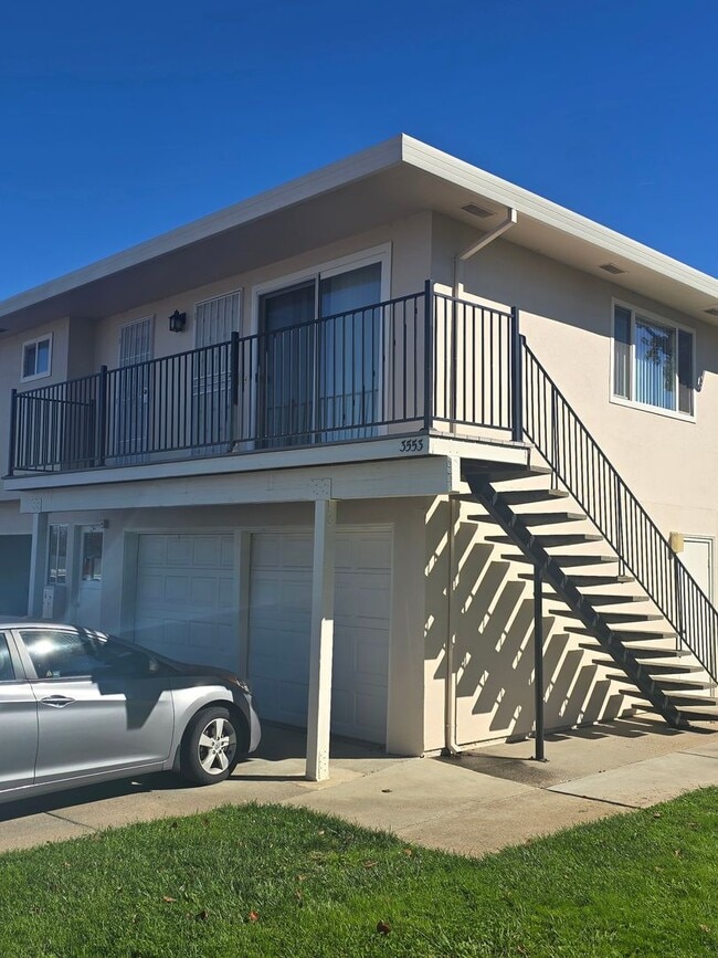 Photo - Beautifully Updated #4 Condo Unidad 4