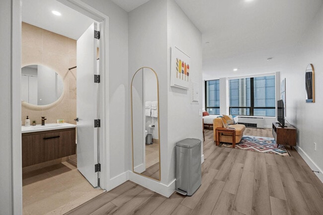 Photo - 95 Wall St Unit FL10-ID1053172P