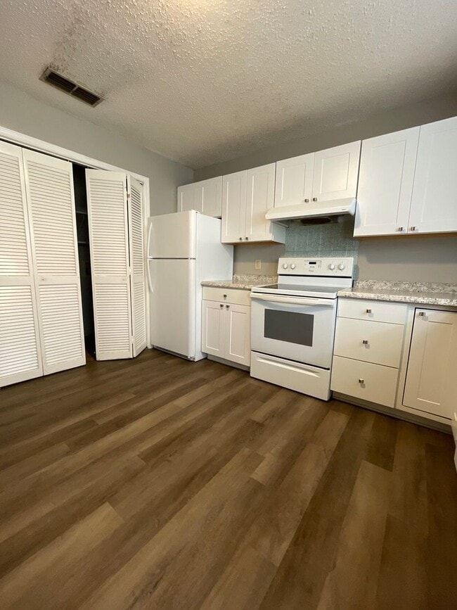 Photo - 3638 Barfield Crescent Rd