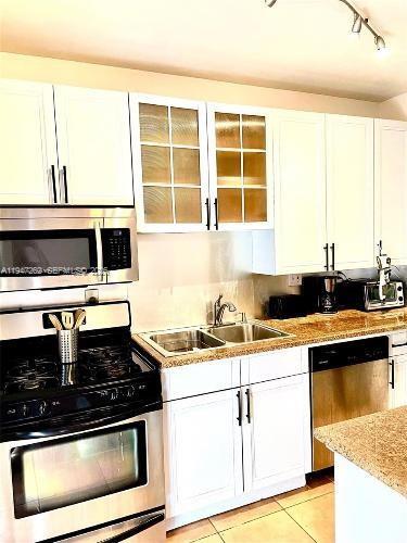 Photo - 717 NE 16th Ave Unit 717A