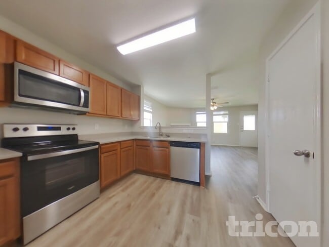 Photo - 16661 Woodside Dr