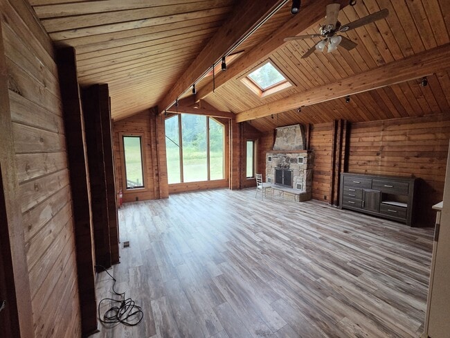 Photo - 15 Woodard Rd