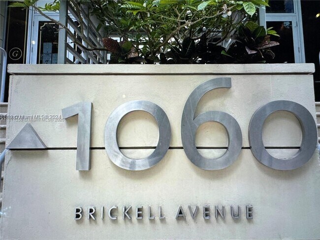 Photo - 1060 Brickell Ave Unit 1905