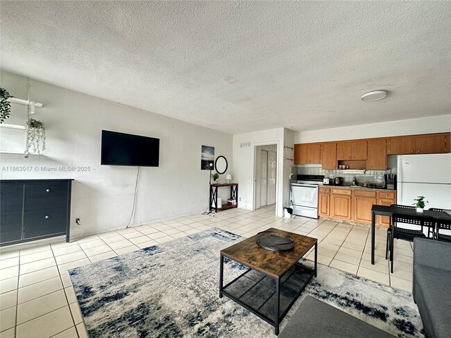 Photo - 3100 NE 9th St Unit 1