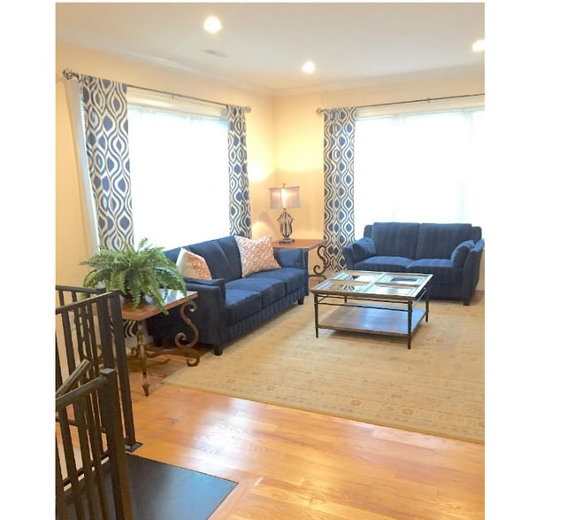 Photo - 64-66 Litchfield St Unit 1