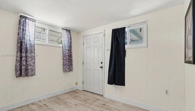 Photo - 2184 Dordon Dr
