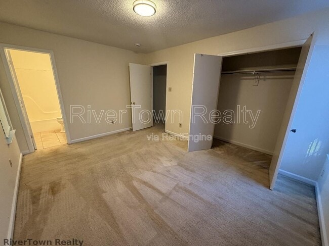 Photo - 3834 Windermere Rd