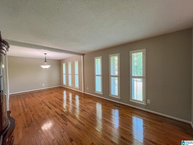 Photo - 2242 Avanti Ln