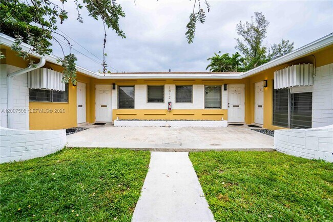 Photo - 1812 NE 20th Ave Unit 1