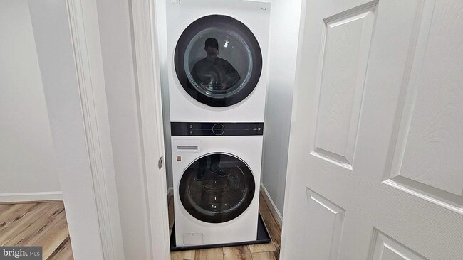 Photo - 1712 Mt Vernon Ave Unit D