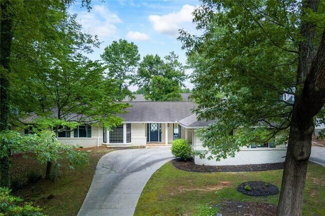 Photo - 7330 Hunters Branch Dr NE