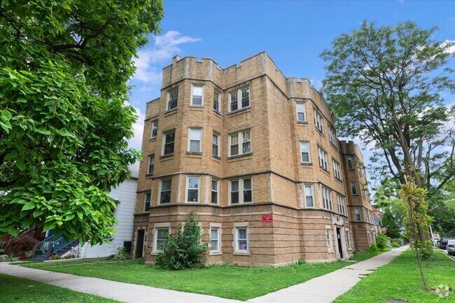 Building Photo - 4057 N Spaulding Ave Unit 3 Rental