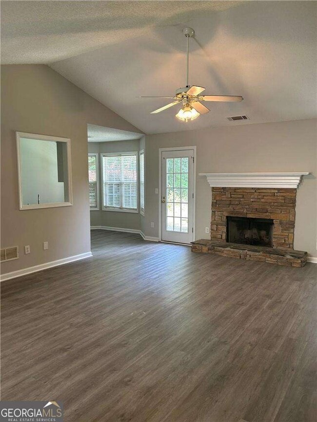 Photo - 1140 Katie Lynne Ln