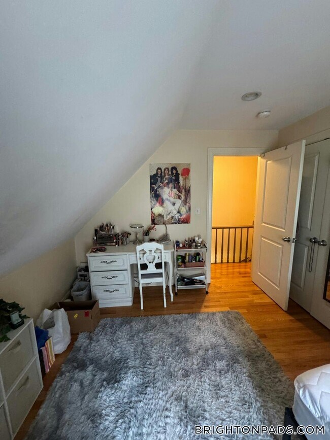 Photo - 25 Lothrop St Unit 2