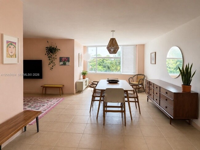 7441 Wayne Ave Unidad 3D