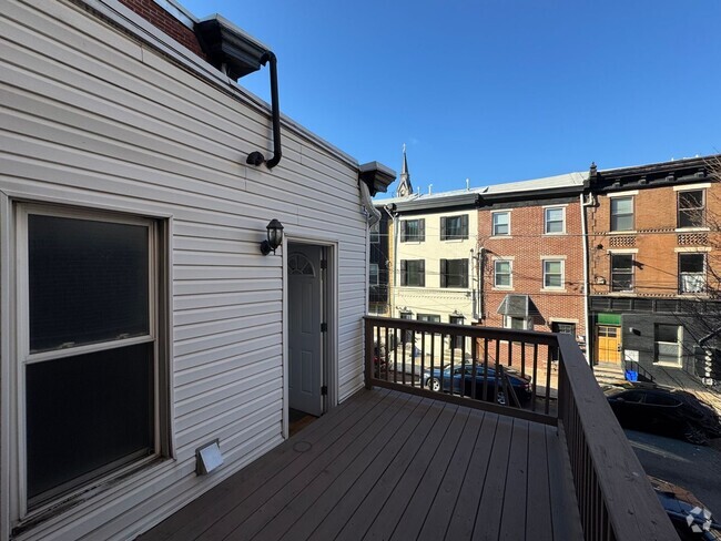 Building Photo - 341 W Girard Ave Unit 2nd Floor - Rental