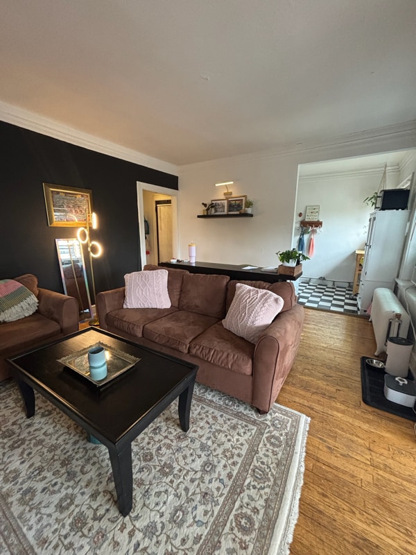 Photo - 2544 N Maryland Ave Unidad 3