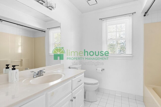 Photo - 948 Forest Lakes Cir