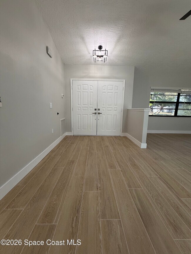 Photo - 845 Juniper Cir