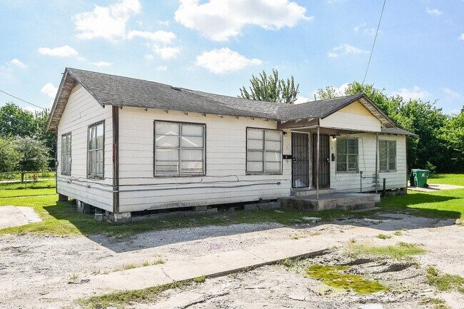 Photo - 6024 Collingsworth St