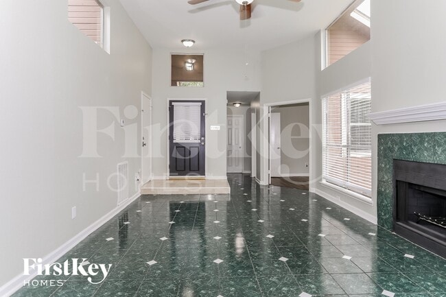 Photo - 8418 Elm Lake Dr