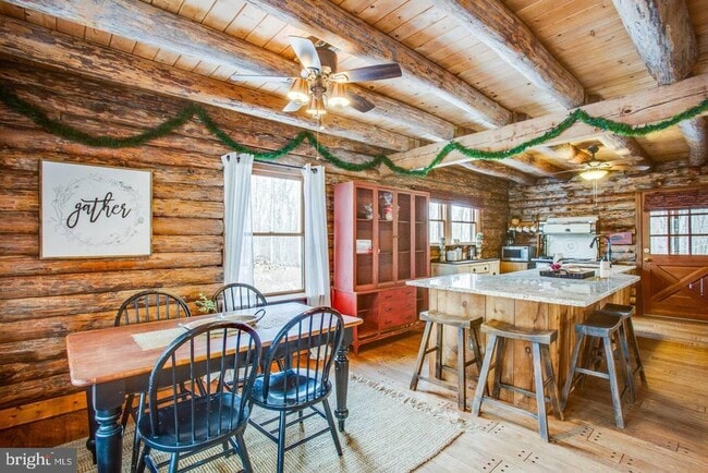 Photo - 510 Marges Mountain Ln