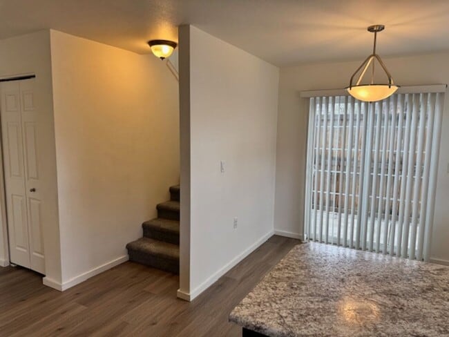 Photo - 2 STORY TOWNHOME IN THE HEART OF PHOENIX OREGON