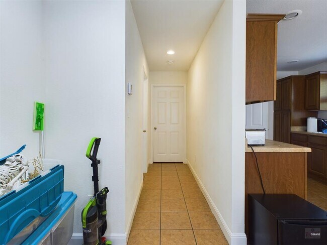 Photo - 500 E 48th St