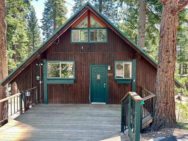 Photo - 5822 Victoria Rd